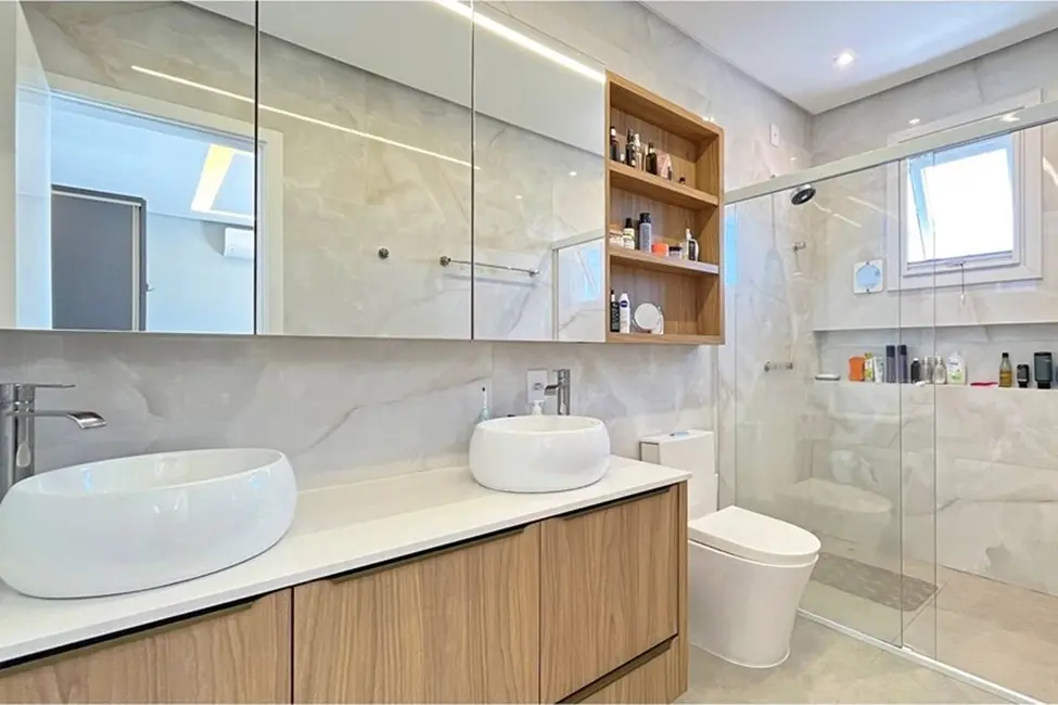 Casa de Condomínio com 3 quartos à venda, 194m2 em Aberta dos Morros, Porto Alegre - RS - imagem 3 Foto 3 de Casa de Condomínio com 3 quartos à venda, 194m2 em Aberta dos Morros, Porto Alegre - RS