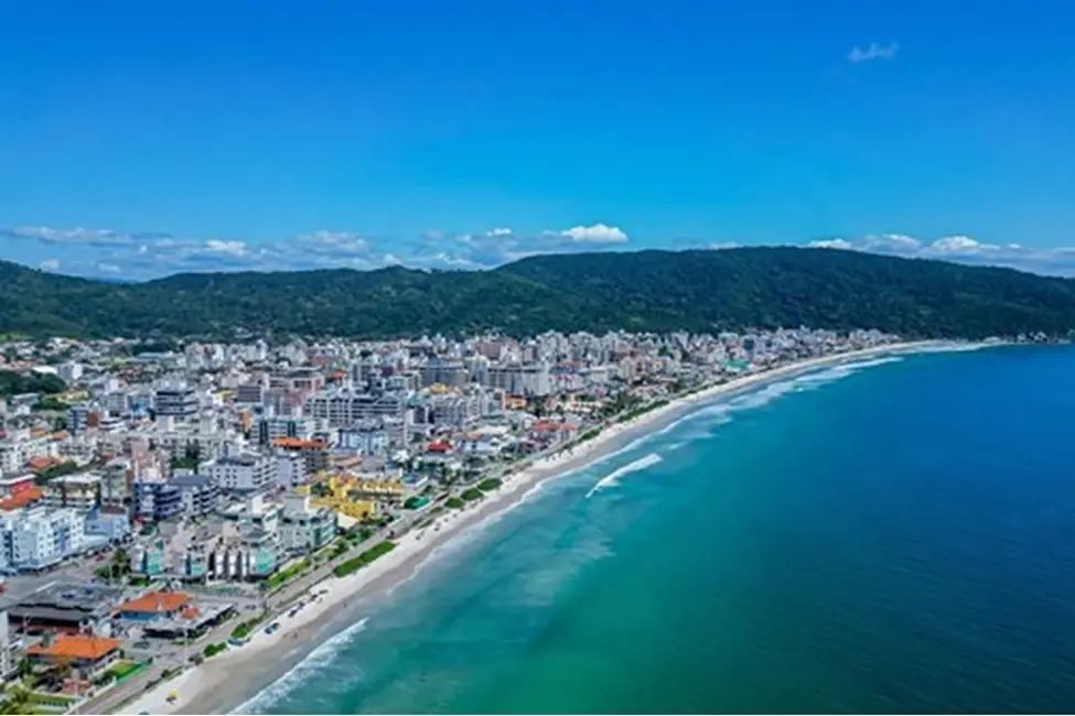 Foto 7 de Apartamento com 11 quartos à venda, 256m2 em Bombinhas - SC