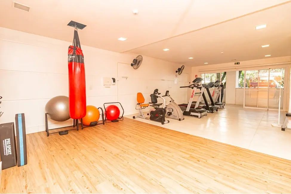 Foto 4 de Apartamento com 3 quartos à venda, 84m2 em Passo da Areia, Porto Alegre - RS