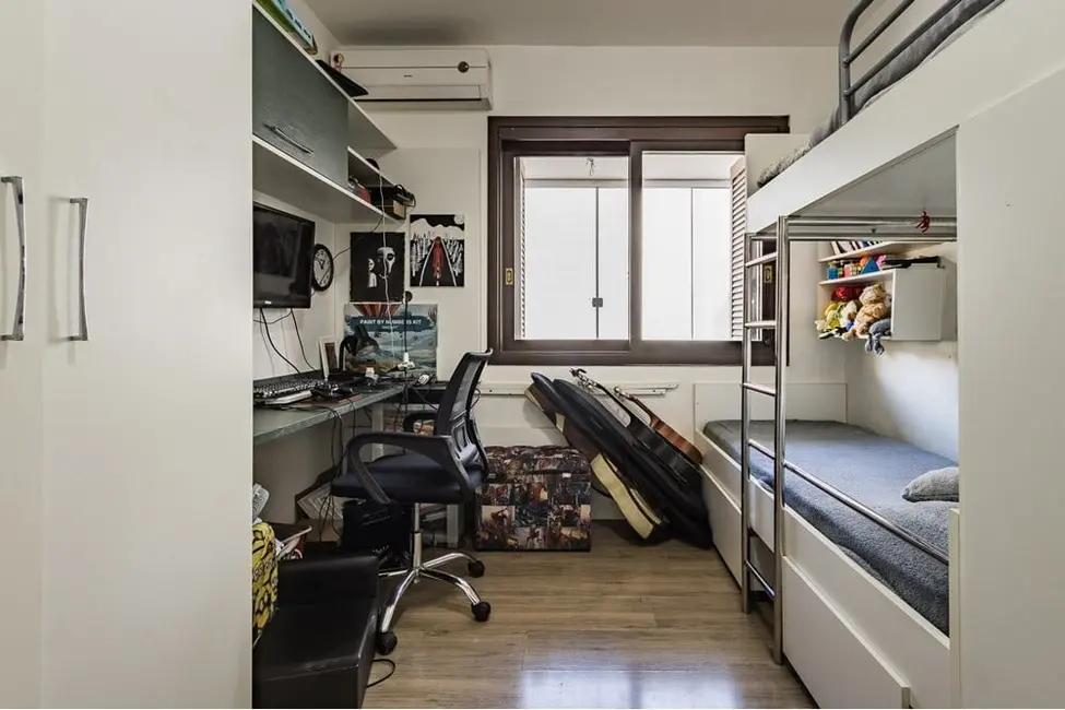 Foto 4 de Apartamento com 3 quartos à venda, 161m2 em Jardim Itu, Porto Alegre - RS