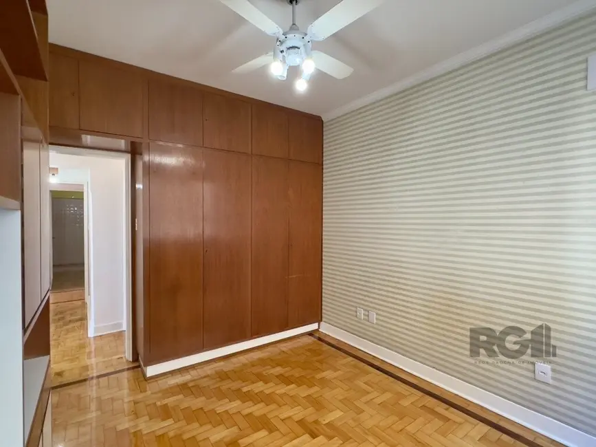 Apartamento com 3 quartos à venda, 170m2 em Centro Histórico, Porto Alegre - RS - imagem 5 Foto 5 de Apartamento com 3 quartos à venda, 170m2 em Centro Histórico, Porto Alegre - RS