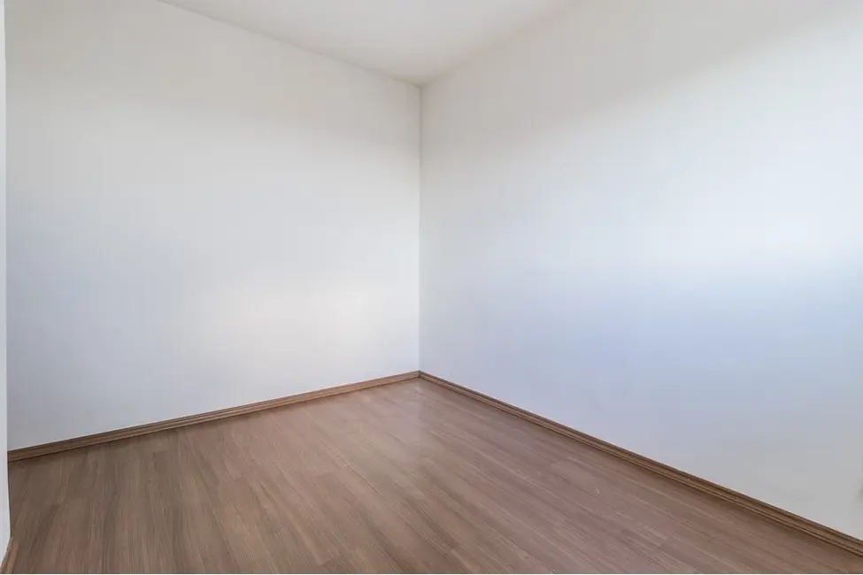 Apartamento com 2 quartos à venda, 59m2 em Teresópolis, Porto Alegre - RS - imagem 9 Foto 9 de Apartamento com 2 quartos à venda, 59m2 em Teresópolis, Porto Alegre - RS