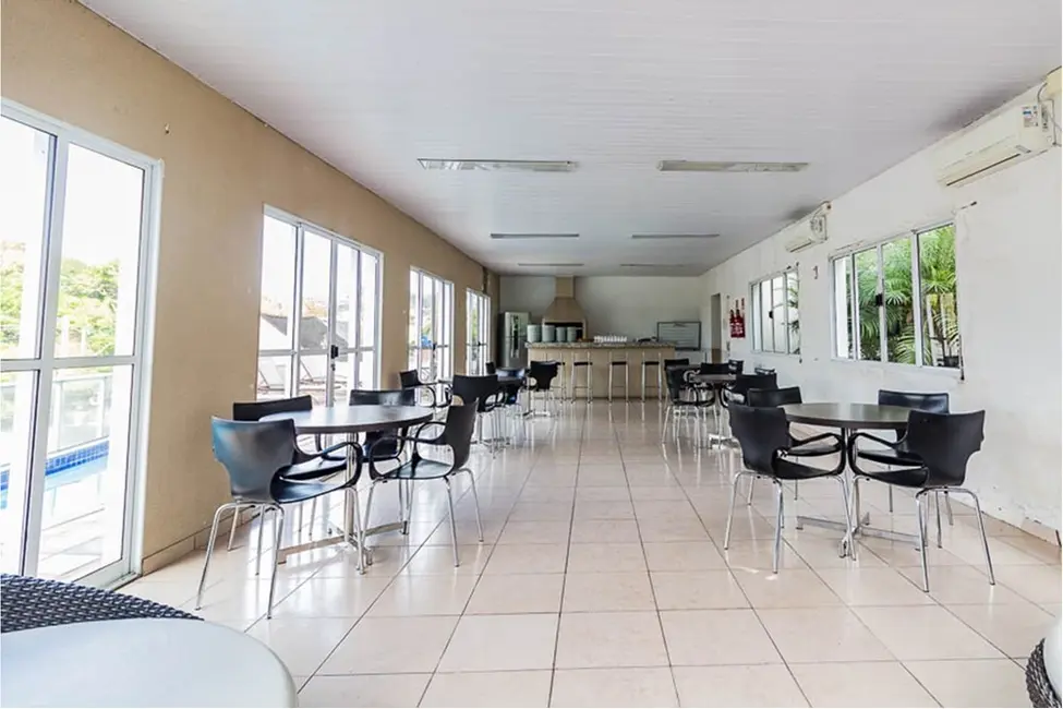 Apartamento com 2 quartos à venda, 59m2 em Teresópolis, Porto Alegre - RS - imagem 6 Foto 6 de Apartamento com 2 quartos à venda, 59m2 em Teresópolis, Porto Alegre - RS