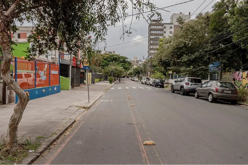 Terreno / Lote à venda, 562m2 em Menino Deus, Porto Alegre - RS - imagem 3 Foto 3 de Terreno / Lote à venda, 562m2 em Menino Deus, Porto Alegre - RS