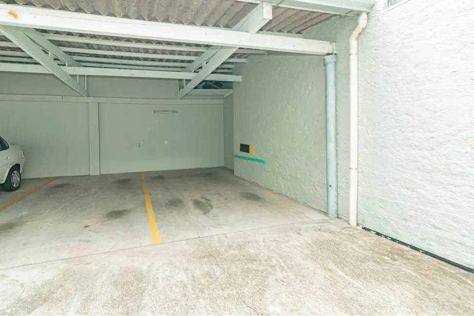 Apartamento com 1 quarto à venda, 46m2 em Passo da Areia, Porto Alegre - RS - imagem 4 Foto 4 de Apartamento com 1 quarto à venda, 46m2 em Passo da Areia, Porto Alegre - RS