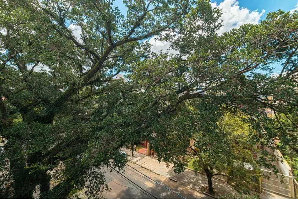 Apartamento com 2 quartos à venda, 68m2 em Higienópolis, Porto Alegre - RS - imagem 5 Foto 5 de Apartamento com 2 quartos à venda, 68m2 em Higienópolis, Porto Alegre - RS