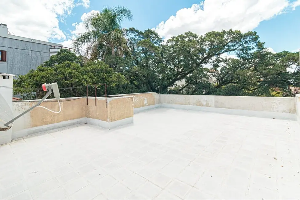 Apartamento com 2 quartos à venda, 68m2 em Higienópolis, Porto Alegre - RS - imagem 6 Foto 6 de Apartamento com 2 quartos à venda, 68m2 em Higienópolis, Porto Alegre - RS