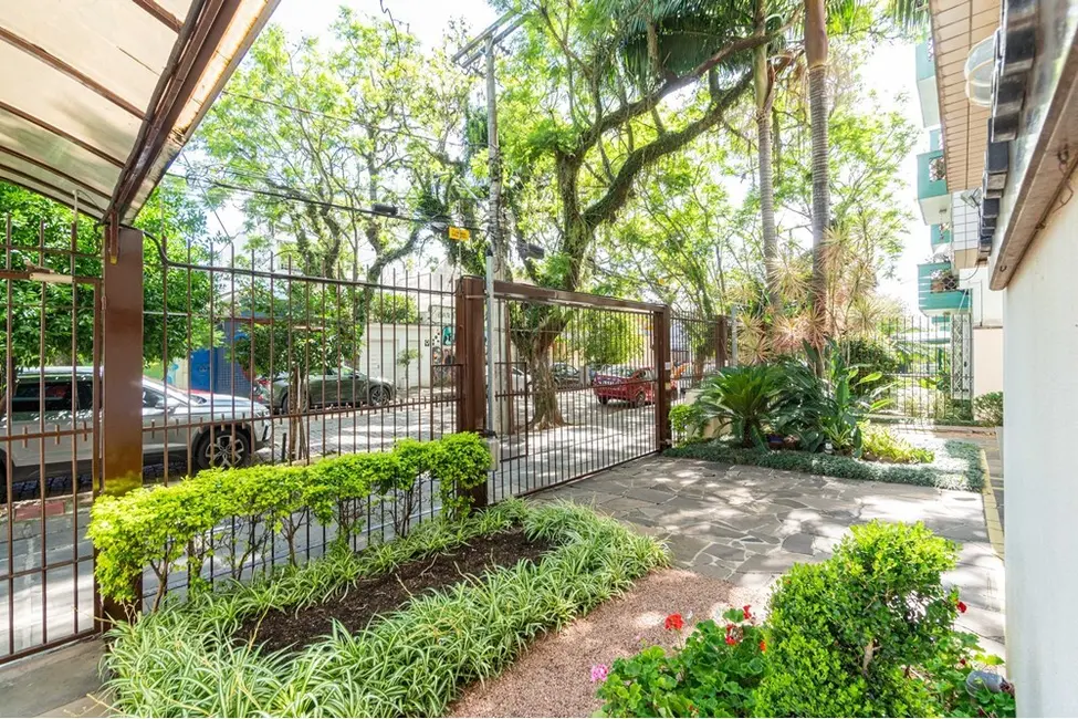 Apartamento com 3 quartos à venda, 97m2 em Menino Deus, Porto Alegre - RS - imagem 6 Foto 6 de Apartamento com 3 quartos à venda, 97m2 em Menino Deus, Porto Alegre - RS