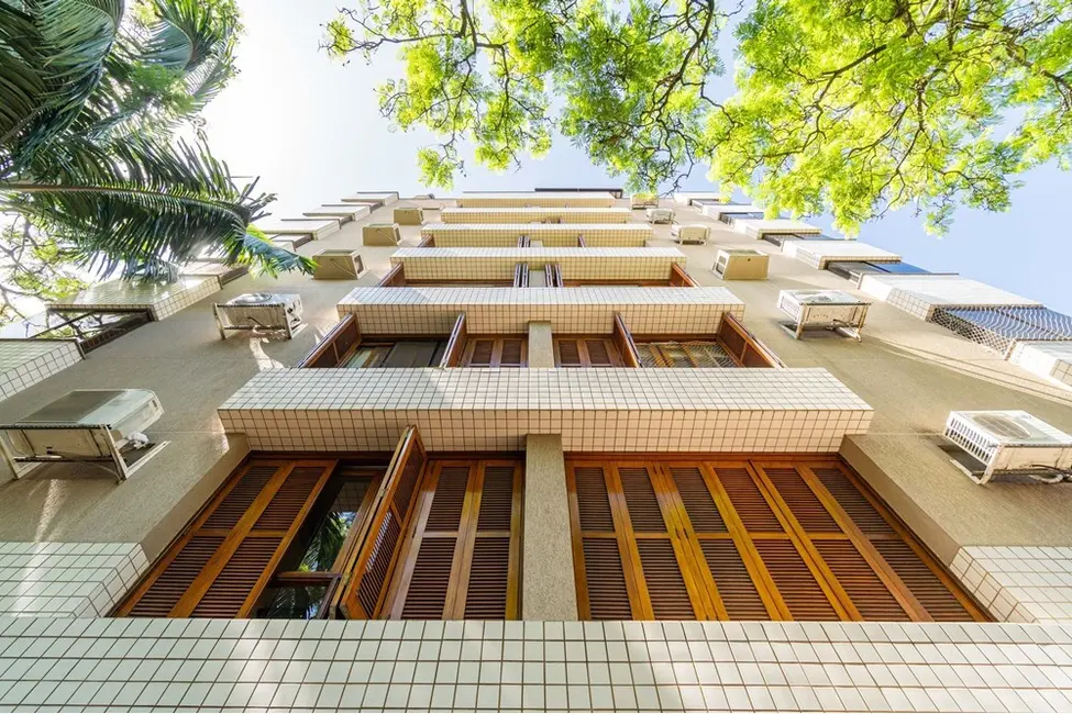 Apartamento com 3 quartos à venda, 97m2 em Menino Deus, Porto Alegre - RS - imagem 4 Foto 4 de Apartamento com 3 quartos à venda, 97m2 em Menino Deus, Porto Alegre - RS