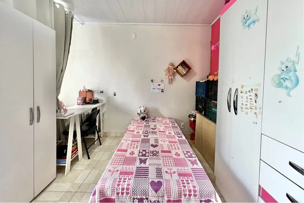 Casa com 4 quartos à venda, 227m2 em Estância Velha, Canoas - RS - imagem 8 Foto 8 de Casa com 4 quartos à venda, 227m2 em Estância Velha, Canoas - RS