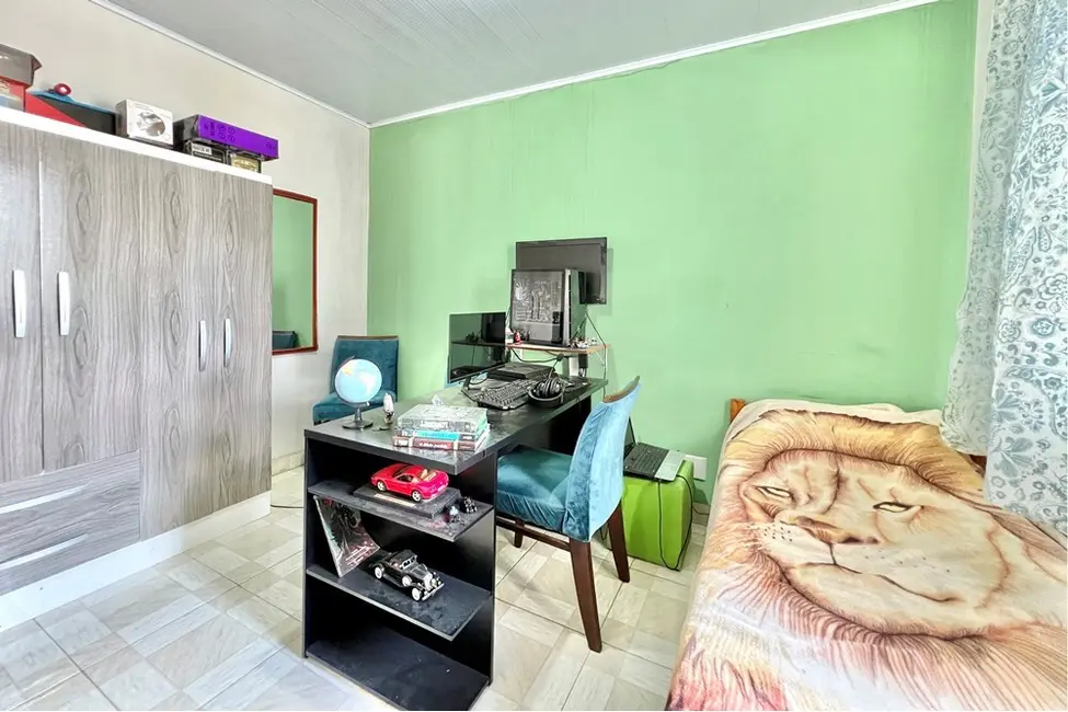 Casa com 4 quartos à venda, 227m2 em Estância Velha, Canoas - RS - imagem 4 Foto 4 de Casa com 4 quartos à venda, 227m2 em Estância Velha, Canoas - RS
