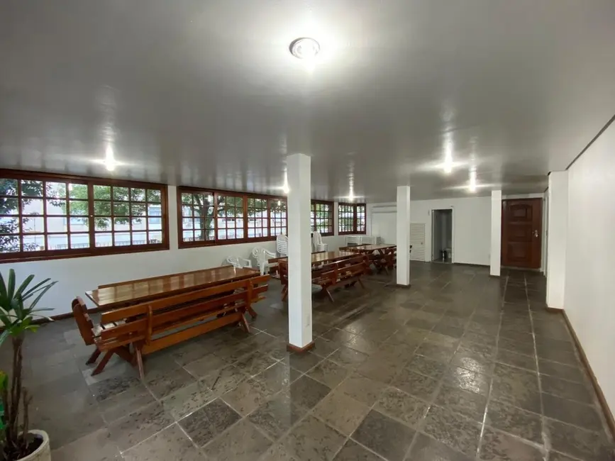 Apartamento com 3 quartos à venda, 78m2 em Passo da Areia, Porto Alegre - RS - imagem 9 Foto 9 de Apartamento com 3 quartos à venda, 78m2 em Passo da Areia, Porto Alegre - RS