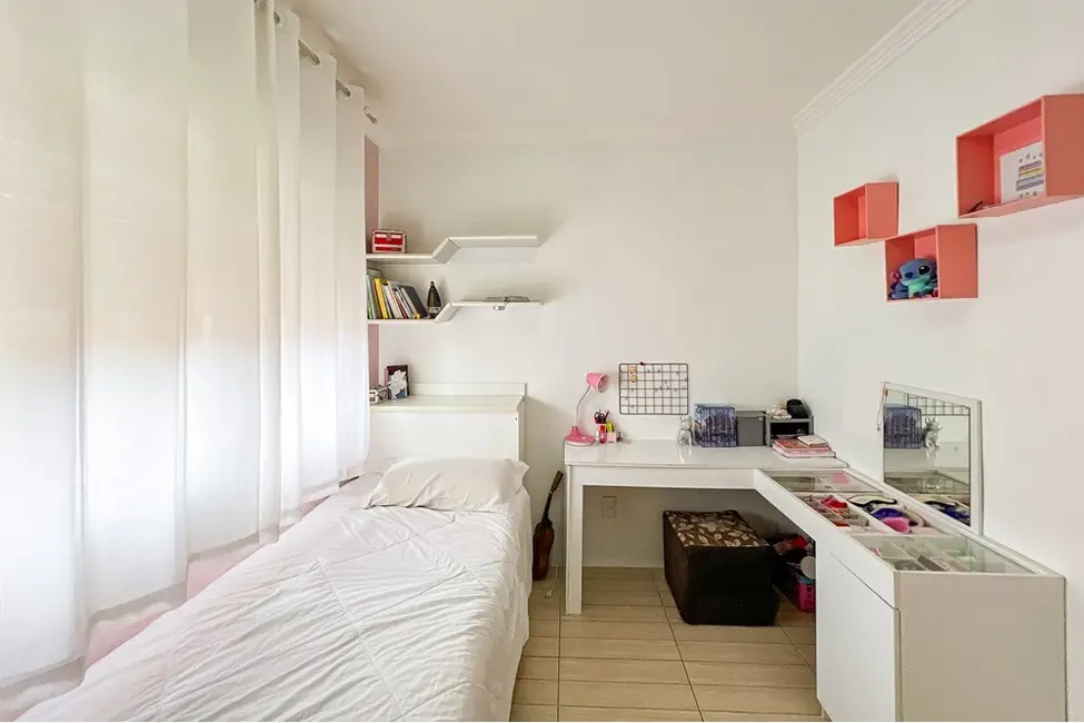 Casa de Condomínio com 2 quartos à venda, 103m2 em Rio Branco, Canoas - RS - imagem 5 Foto 5 de Casa de Condomínio com 2 quartos à venda, 103m2 em Rio Branco, Canoas - RS