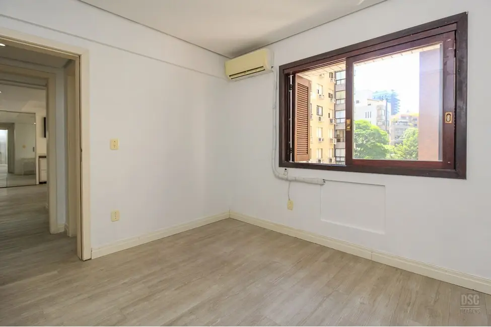 Foto 8 de Apartamento com 3 quartos à venda, 137m2 em Petrópolis, Porto Alegre - RS