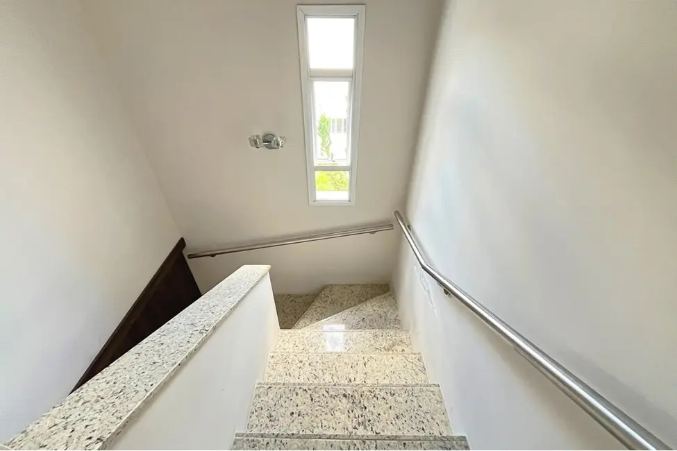 Foto 3 de Casa com 4 quartos à venda, 197m2 em Hípica, Porto Alegre - RS