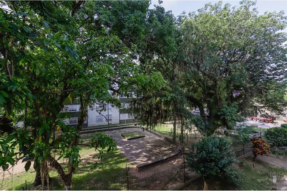 Foto 8 de Apartamento com 2 quartos à venda, 46m2 em Cavalhada, Porto Alegre - RS