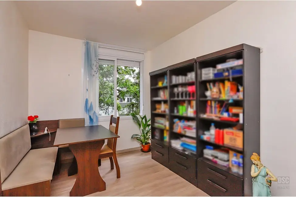 Foto 1 de Apartamento com 2 quartos à venda, 46m2 em Cavalhada, Porto Alegre - RS