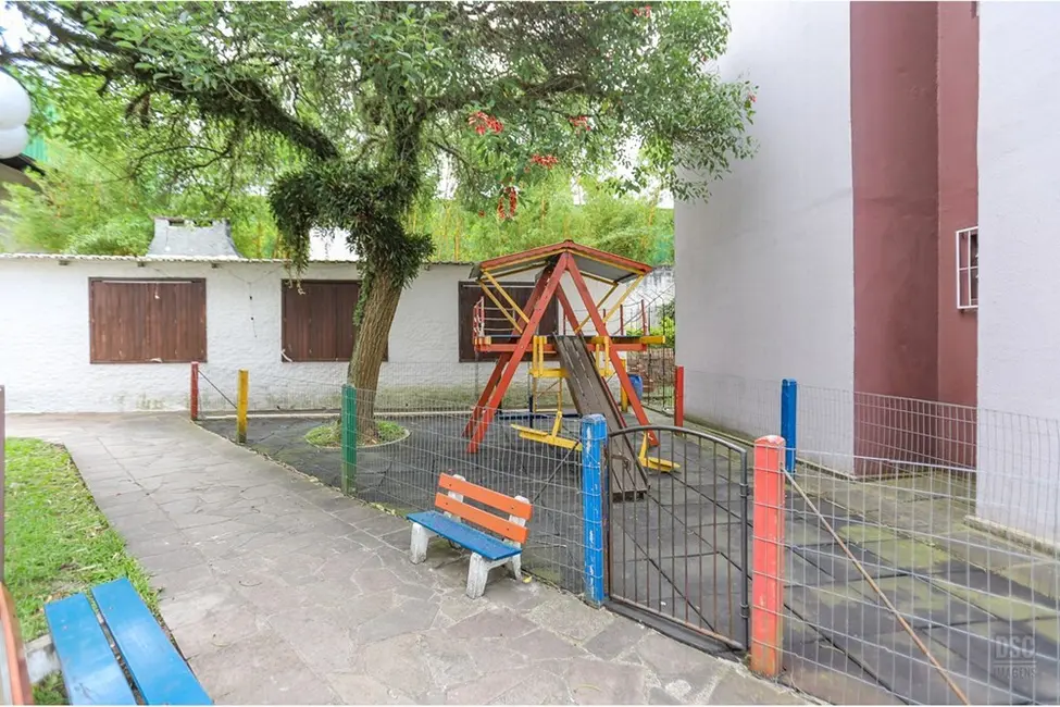 Foto 3 de Apartamento com 2 quartos à venda, 46m2 em Cavalhada, Porto Alegre - RS