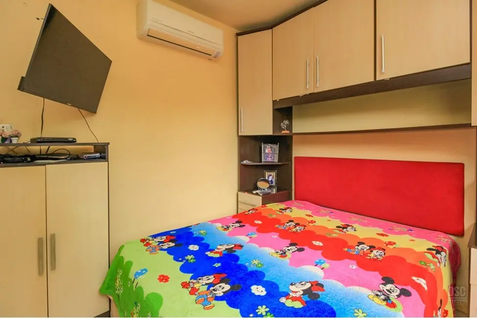 Foto 2 de Apartamento com 2 quartos à venda, 64m2 em Nonoai, Porto Alegre - RS