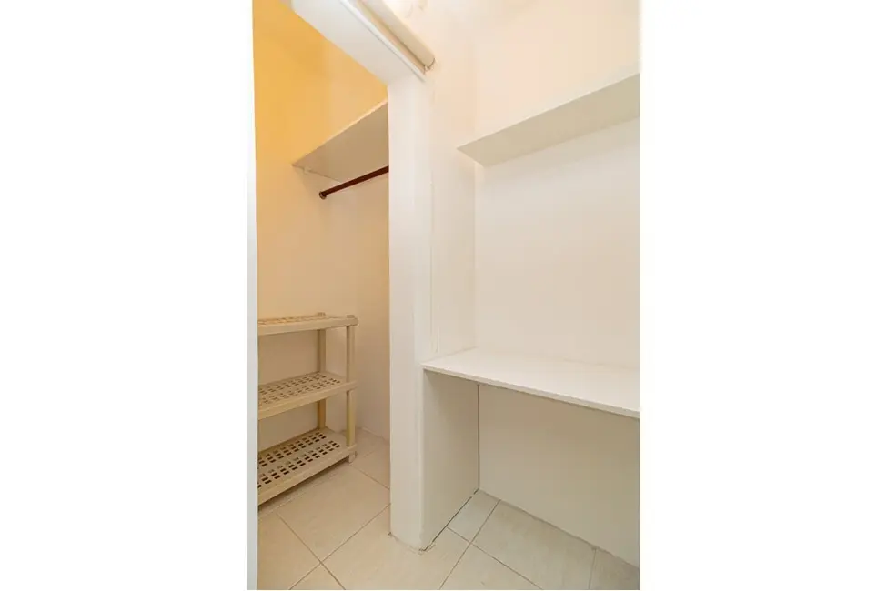 Foto 2 de Apartamento com 1 quarto à venda, 28m2 em Cidade Baixa, Porto Alegre - RS