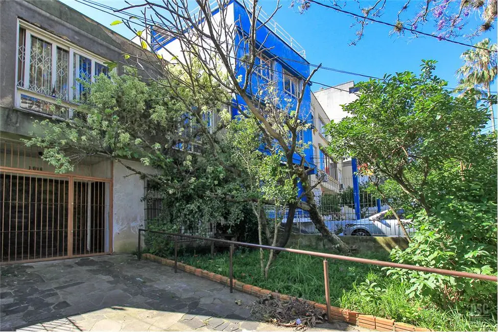 Casa com 3 quartos à venda, 179m2 em Petrópolis, Porto Alegre - RS - imagem 1 Foto 1 de Casa com 3 quartos à venda, 179m2 em Petrópolis, Porto Alegre - RS