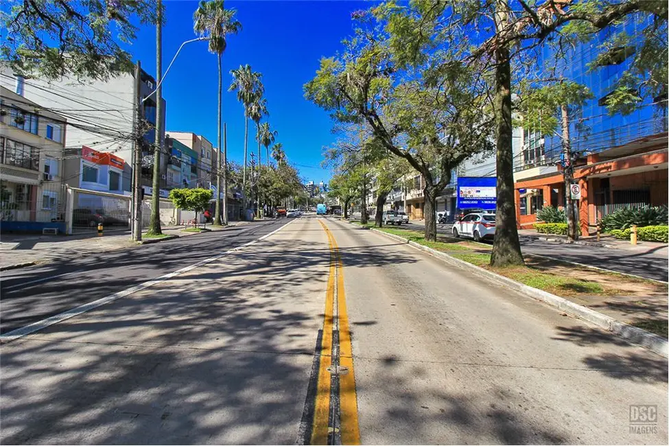 Casa com 3 quartos à venda, 179m2 em Petrópolis, Porto Alegre - RS - imagem 6 Foto 6 de Casa com 3 quartos à venda, 179m2 em Petrópolis, Porto Alegre - RS