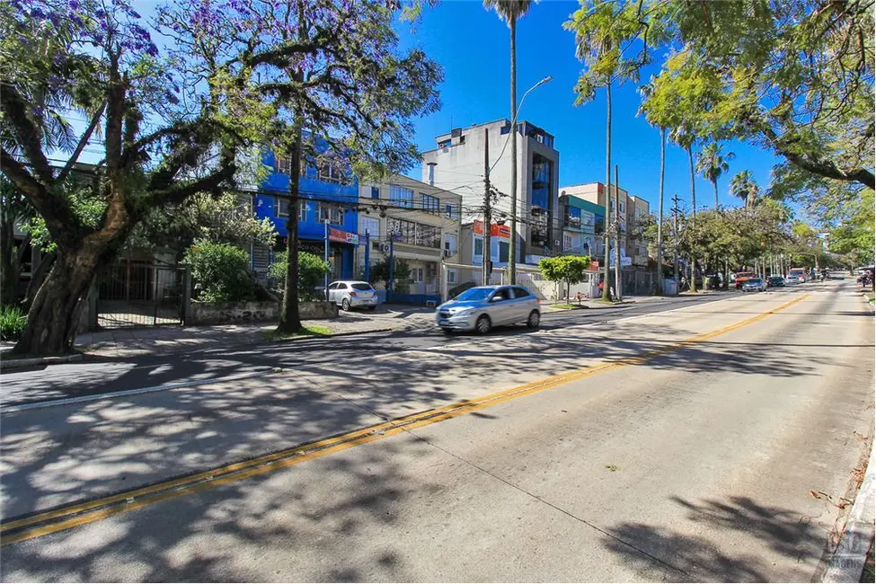Casa com 3 quartos à venda, 179m2 em Petrópolis, Porto Alegre - RS - imagem 5 Foto 5 de Casa com 3 quartos à venda, 179m2 em Petrópolis, Porto Alegre - RS