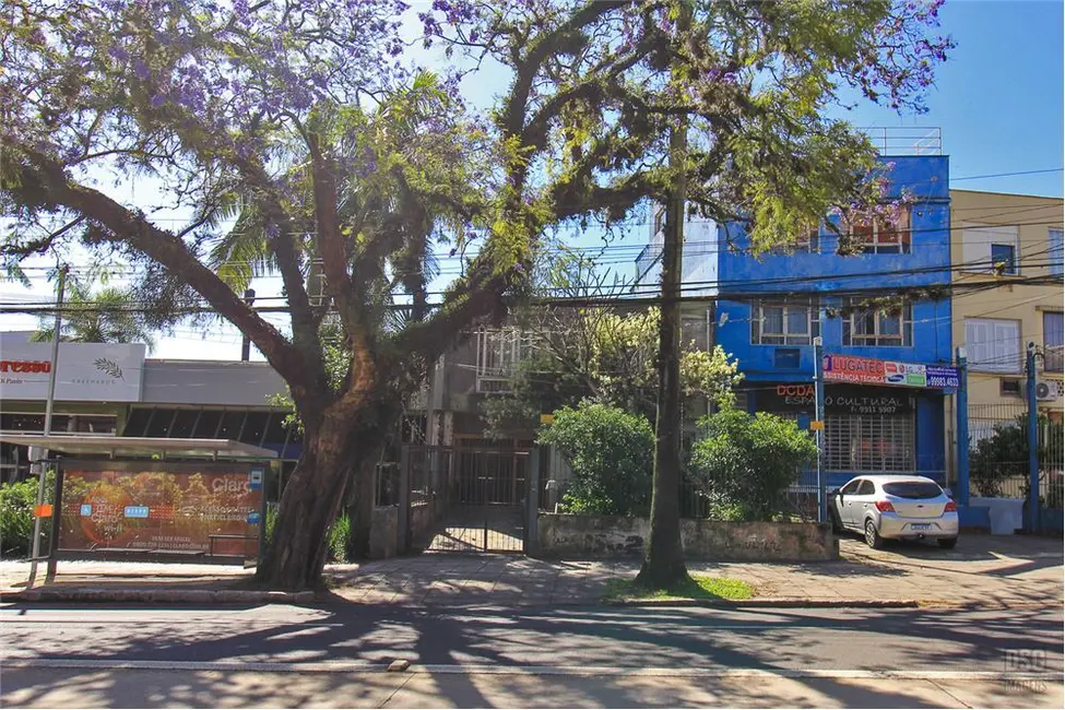 Casa com 3 quartos à venda, 179m2 em Petrópolis, Porto Alegre - RS - imagem 4 Foto 4 de Casa com 3 quartos à venda, 179m2 em Petrópolis, Porto Alegre - RS