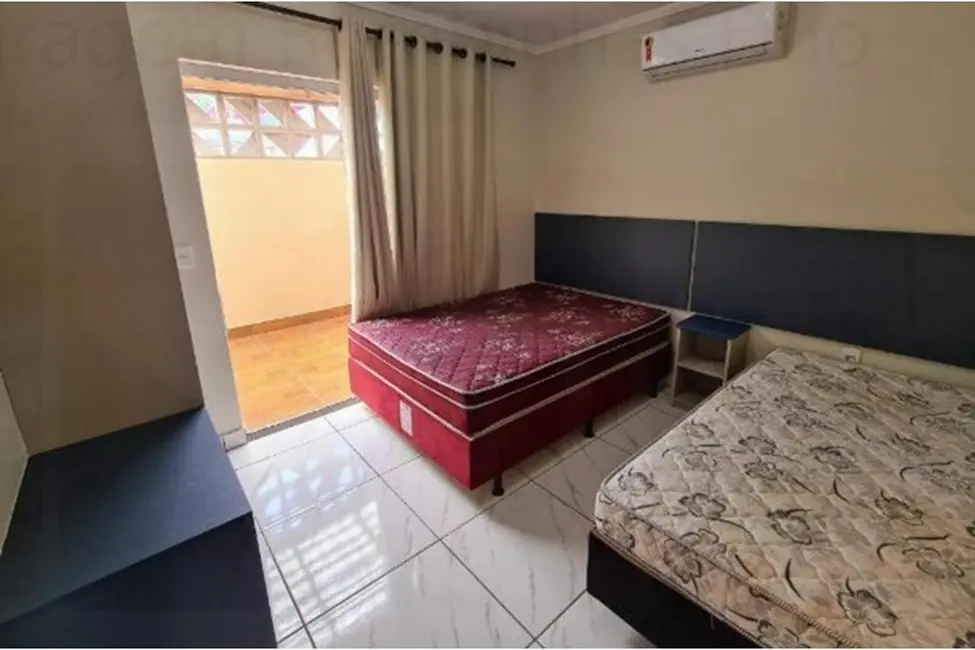 Foto 2 de Apartamento com 7 quartos à venda, 215m2 em Bombinhas - SC