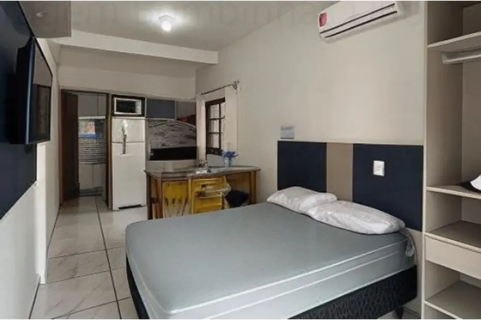 Foto 4 de Apartamento com 7 quartos à venda, 215m2 em Bombinhas - SC
