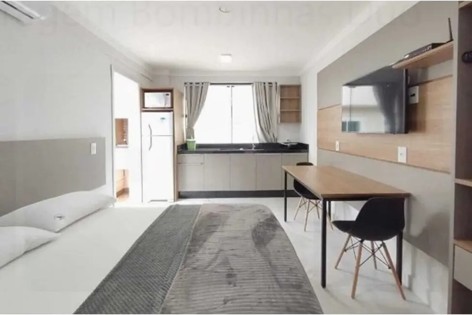 Foto 3 de Apartamento com 7 quartos à venda, 215m2 em Bombinhas - SC