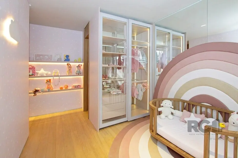 Apartamento com 3 quartos à venda, 151m2 em Menino Deus, Porto Alegre - RS - imagem 5 Foto 5 de Apartamento com 3 quartos à venda, 151m2 em Menino Deus, Porto Alegre - RS