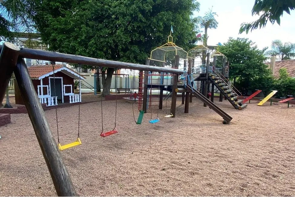 Casa com 3 quartos à venda, 72m2 em Estância Velha, Canoas - RS - imagem 2 Foto 2 de Casa com 3 quartos à venda, 72m2 em Estância Velha, Canoas - RS