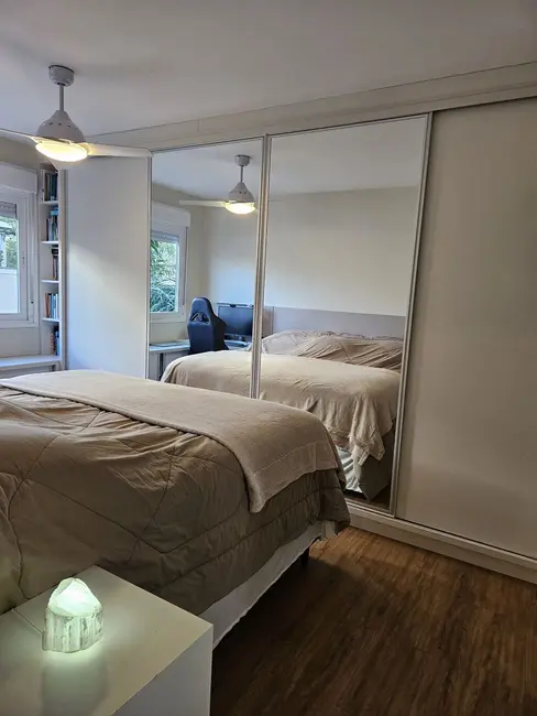 Foto 3 de Apartamento com 3 quartos à venda, 90m2 em Jardim Sabará, Porto Alegre - RS