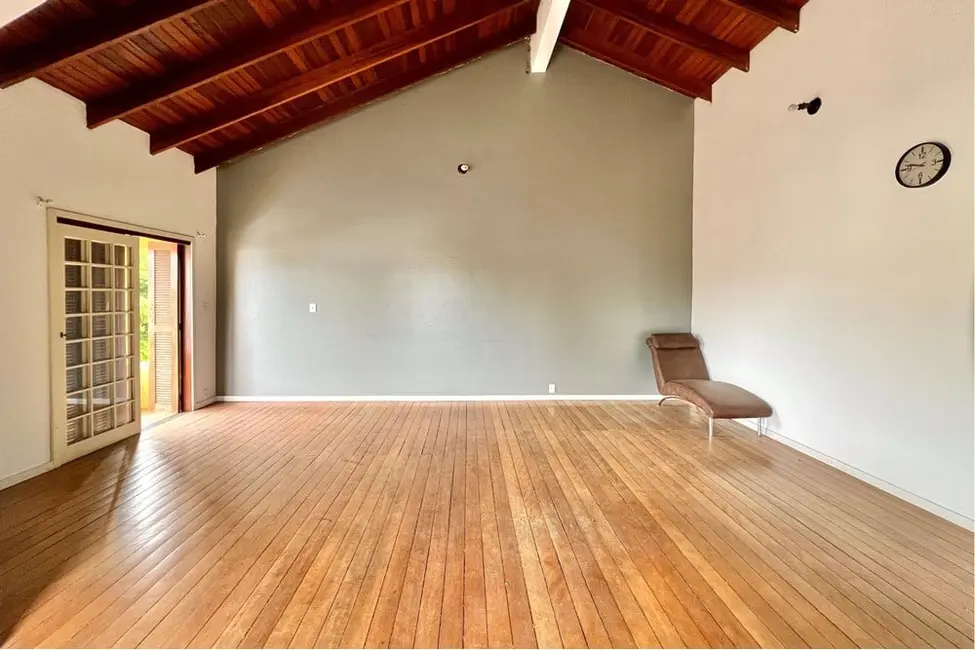 Casa com 2 quartos à venda, 200m2 em Nossa Senhora das Graças, Canoas - RS - imagem 6 Foto 6 de Casa com 2 quartos à venda, 200m2 em Nossa Senhora das Graças, Canoas - RS