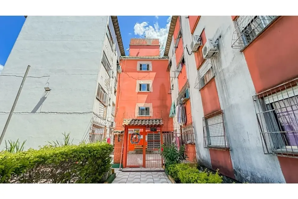 Foto 5 de Apartamento com 2 quartos à venda, 46m2 em Rubem Berta, Porto Alegre - RS