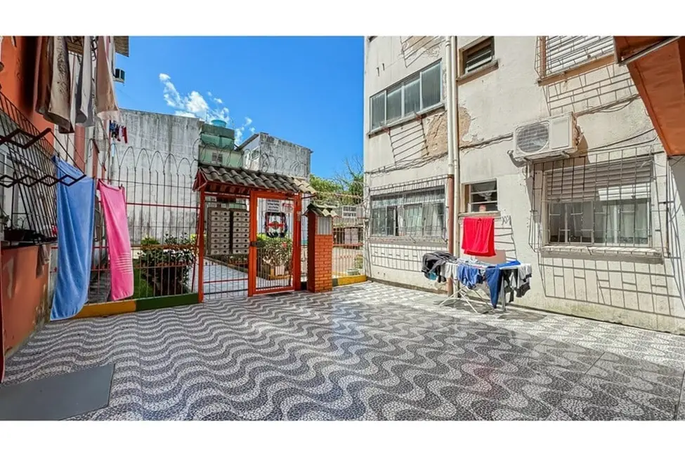 Foto 6 de Apartamento com 2 quartos à venda, 46m2 em Rubem Berta, Porto Alegre - RS