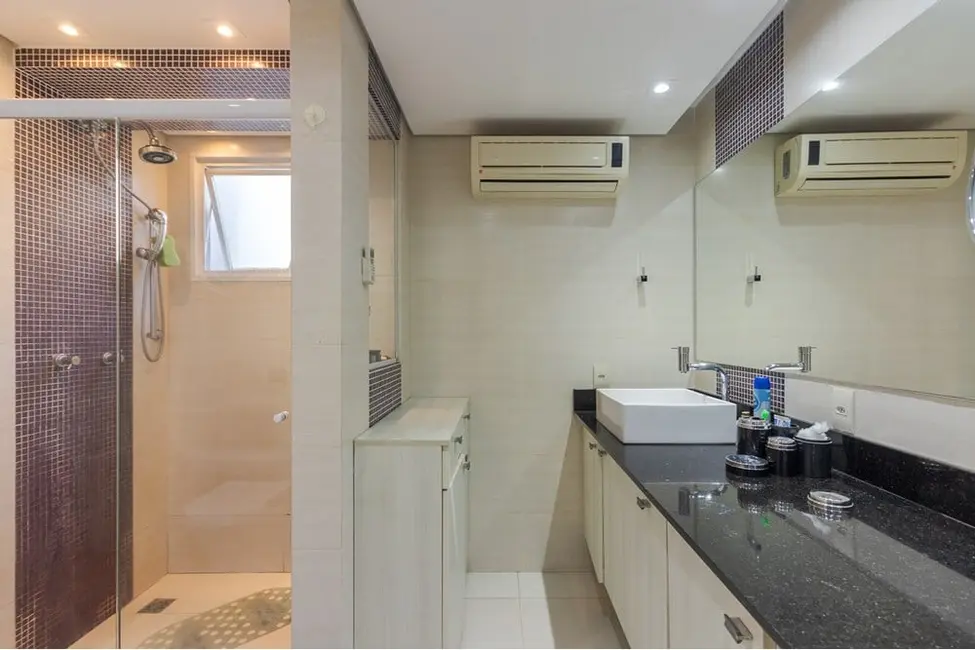 Casa de Condomínio com 4 quartos à venda, 238m2 em Bela Vista, Porto Alegre - RS - imagem 8 Foto 8 de Casa de Condomínio com 4 quartos à venda, 238m2 em Bela Vista, Porto Alegre - RS