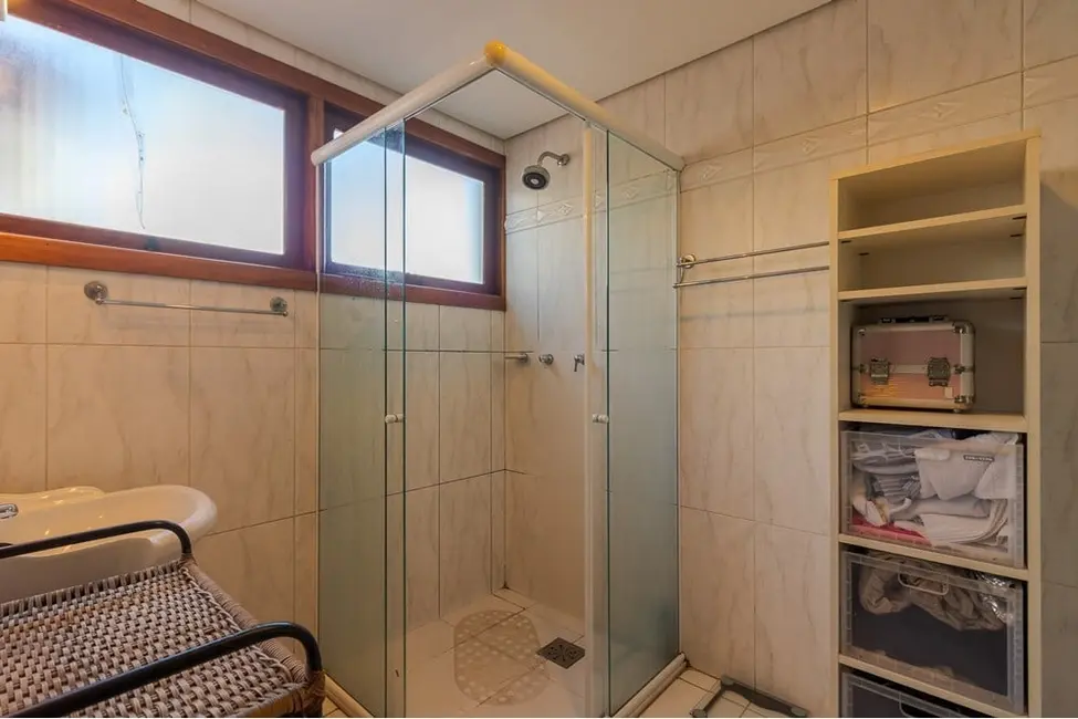 Casa de Condomínio com 4 quartos à venda, 238m2 em Bela Vista, Porto Alegre - RS - imagem 3 Foto 3 de Casa de Condomínio com 4 quartos à venda, 238m2 em Bela Vista, Porto Alegre - RS