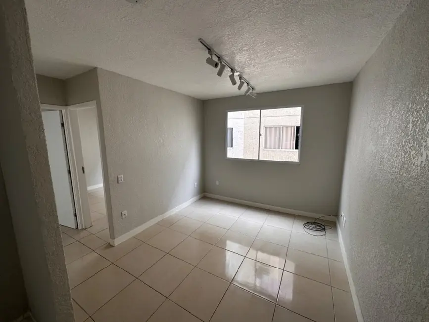 Foto 4 de Apartamento com 2 quartos à venda, 41m2 em Restinga, Porto Alegre - RS