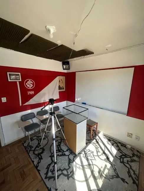 Foto 2 de Apartamento com 1 quarto à venda, 67m2 em Cristo Redentor, Porto Alegre - RS