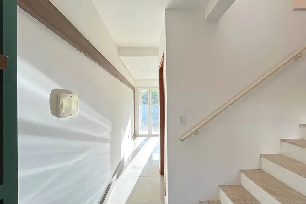 Foto 9 de Casa com 2 quartos à venda, 76m2 em Guarujá, Porto Alegre - RS