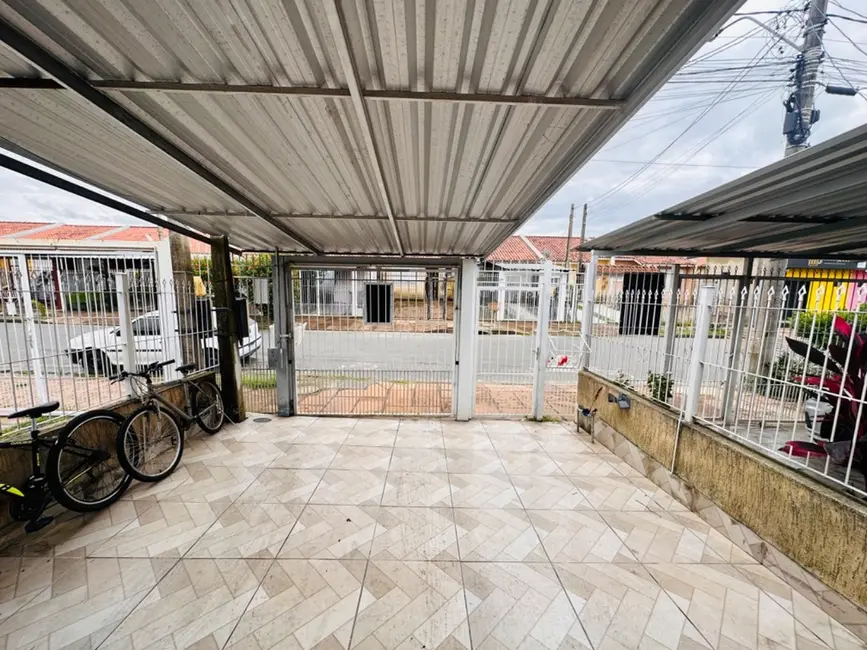 Casa com 2 quartos à venda, 48m2 em Restinga, Porto Alegre - RS - imagem 2 Foto 2 de Casa com 2 quartos à venda, 48m2 em Restinga, Porto Alegre - RS