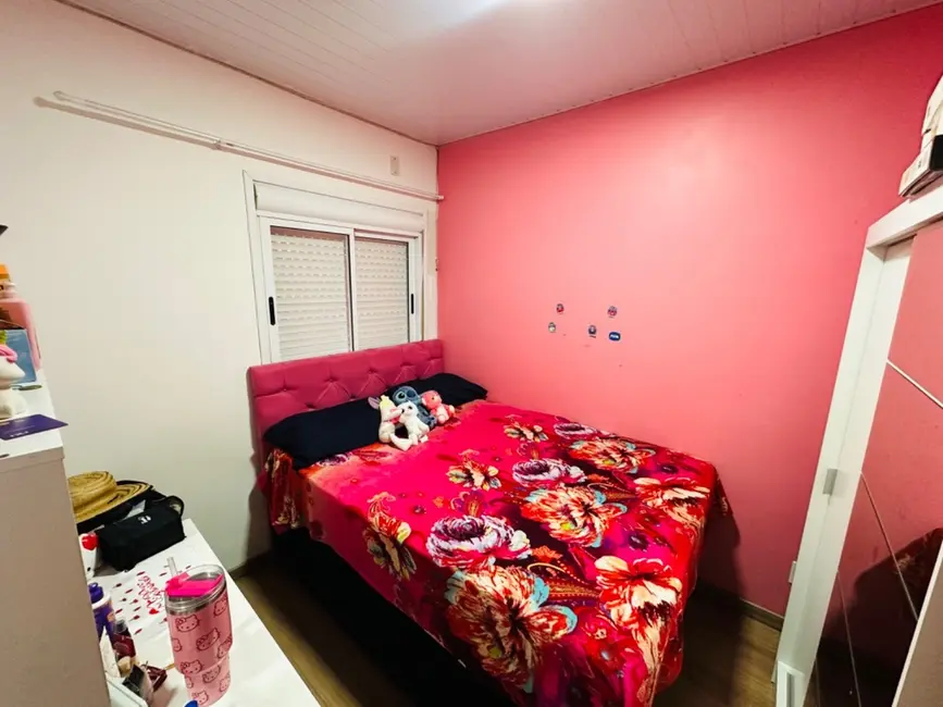 Casa com 2 quartos à venda, 48m2 em Restinga, Porto Alegre - RS - imagem 8 Foto 8 de Casa com 2 quartos à venda, 48m2 em Restinga, Porto Alegre - RS