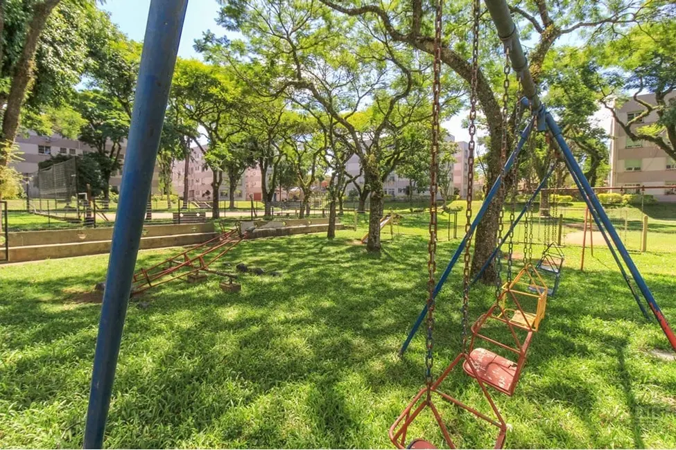 Apartamento com 3 quartos à venda, 77m2 em Teresópolis, Porto Alegre - RS - imagem 5 Foto 5 de Apartamento com 3 quartos à venda, 77m2 em Teresópolis, Porto Alegre - RS