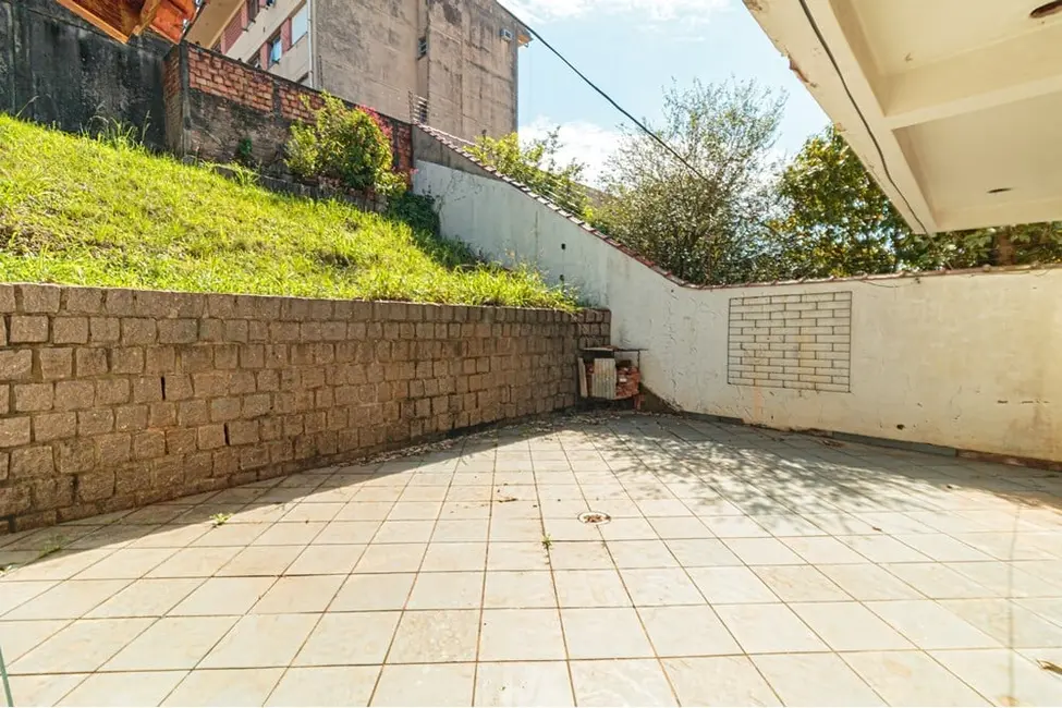 Casa com 3 quartos à venda, 380m2 em Rubem Berta, Porto Alegre - RS - imagem 5 Foto 5 de Casa com 3 quartos à venda, 380m2 em Rubem Berta, Porto Alegre - RS