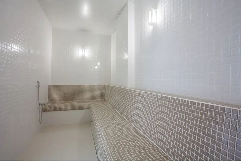 Apartamento com 3 quartos à venda, 134m2 em Centro, Balneario Camboriu - SC - imagem 7 Foto 7 de Apartamento com 3 quartos à venda, 134m2 em Centro, Balneario Camboriu - SC