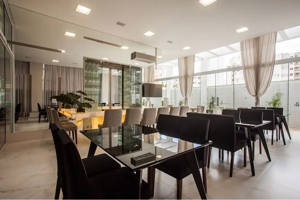 Apartamento com 3 quartos à venda, 134m2 em Centro, Balneario Camboriu - SC - imagem 8 Foto 8 de Apartamento com 3 quartos à venda, 134m2 em Centro, Balneario Camboriu - SC