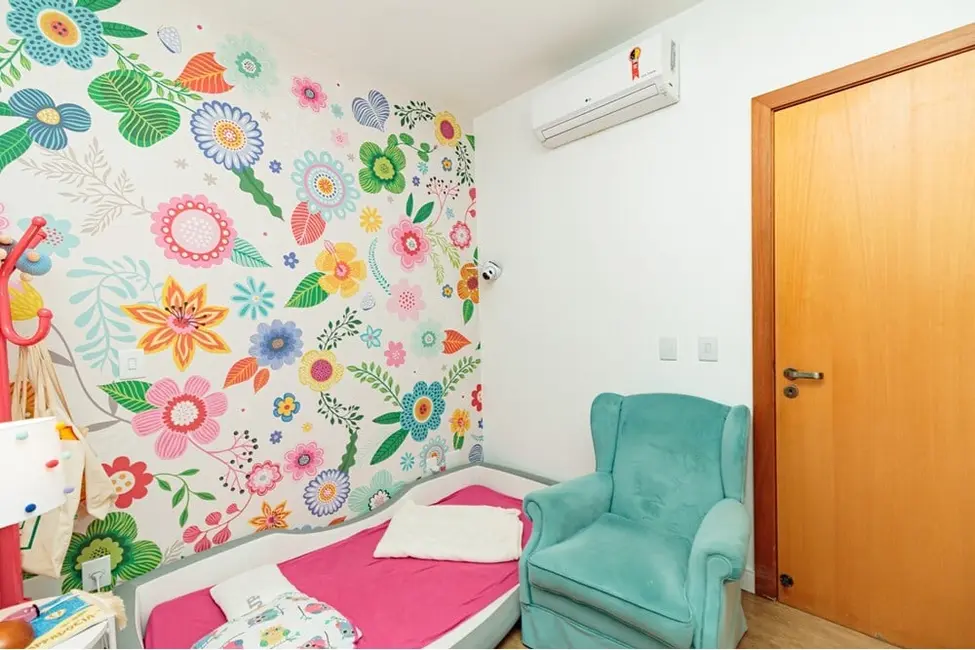 Foto 8 de Casa com 4 quartos à venda, 311m2 em Chácara das Pedras, Porto Alegre - RS