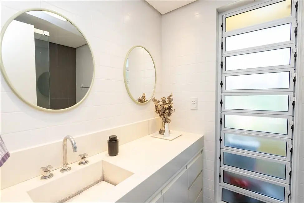 Foto 8 de Apartamento com 2 quartos à venda, 69m2 em Humaitá, Porto Alegre - RS